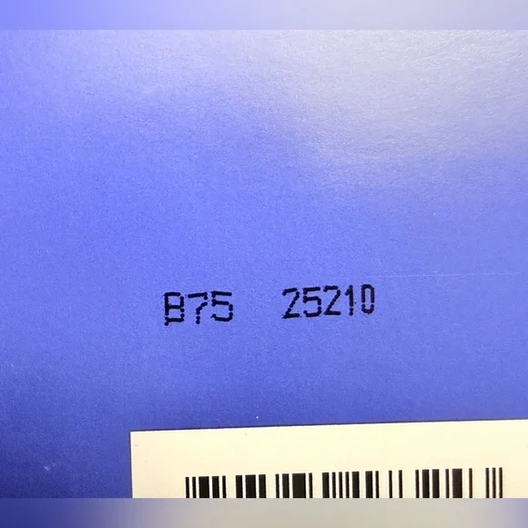 The La Mer Moisturizing Soft Cream Duet Set - NEW! - Picture 5 of 6